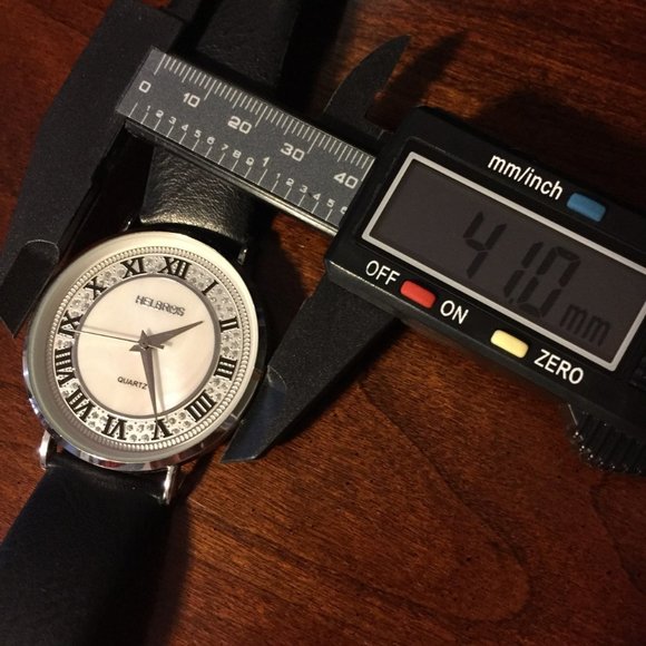 Helbros mother of pearl ladies watch - Picture 5 of 5